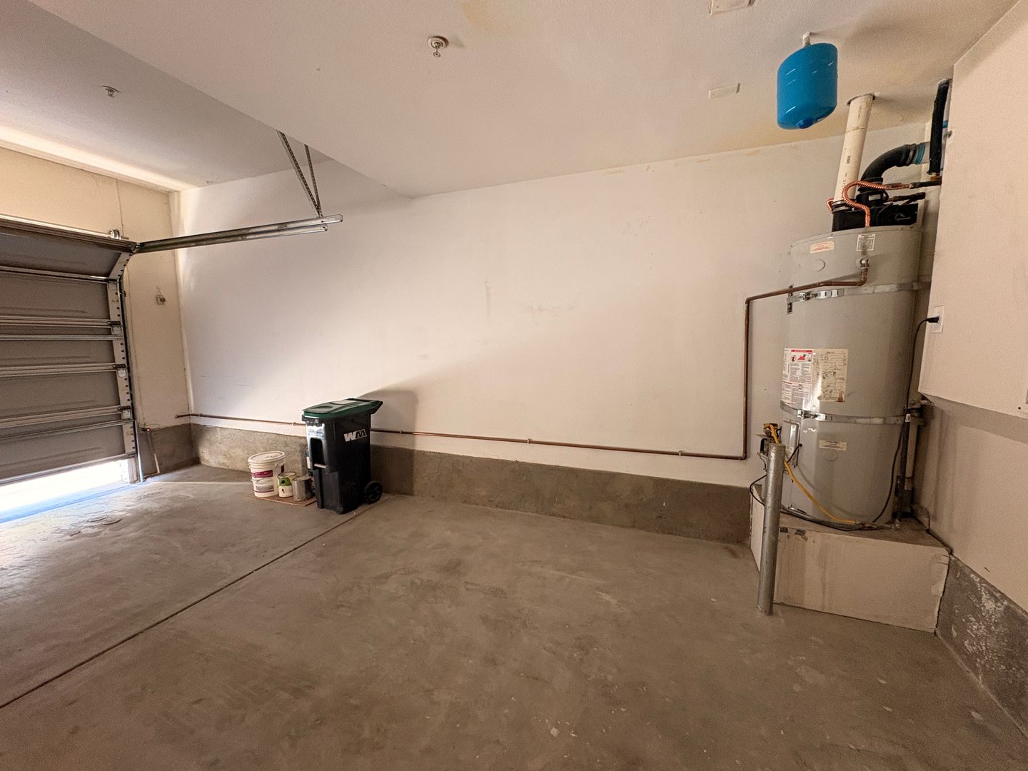 8123 W Preserve Loop - Chino - California - 2 bed, 2 bath rental property