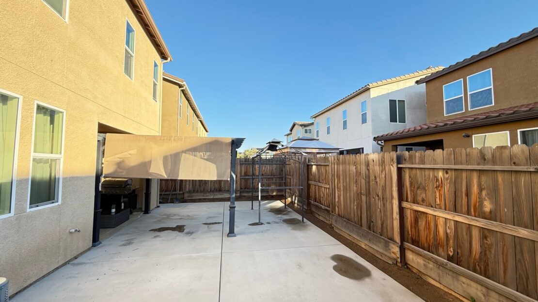 836 Winchell Way  - Madera - California - 3 bed, 2.5 bath rental property