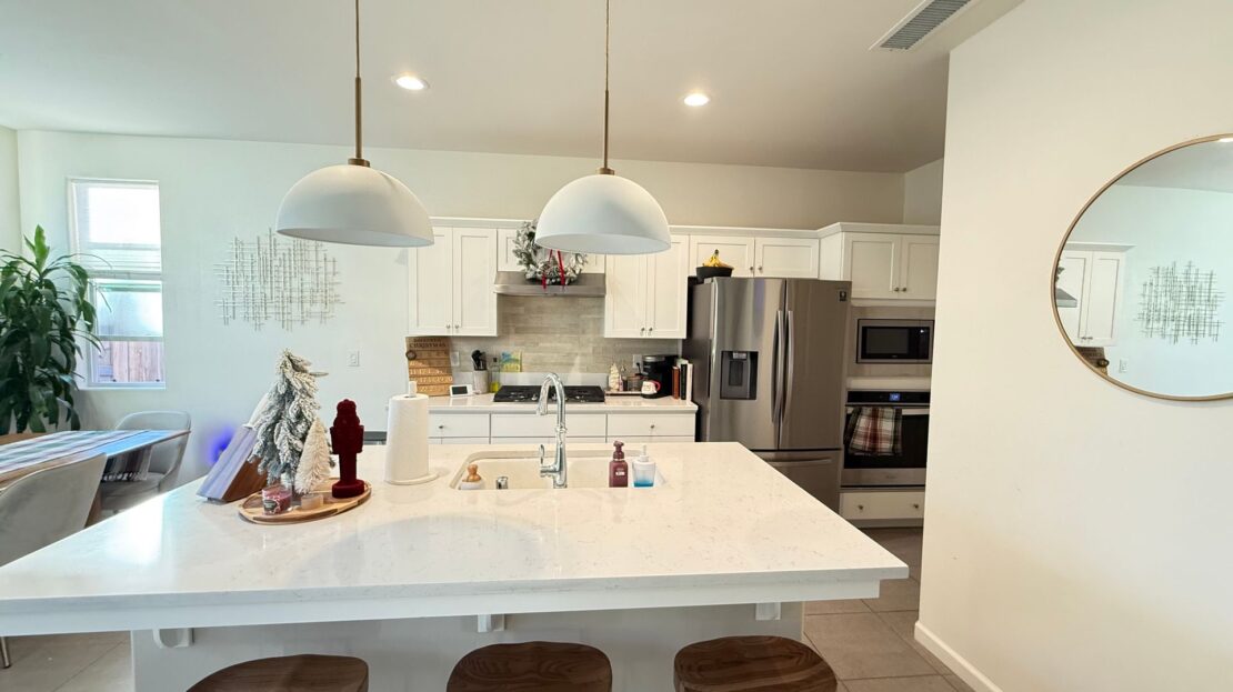 836 Winchell Way  - Madera - California - 3 bed, 2.5 bath rental property