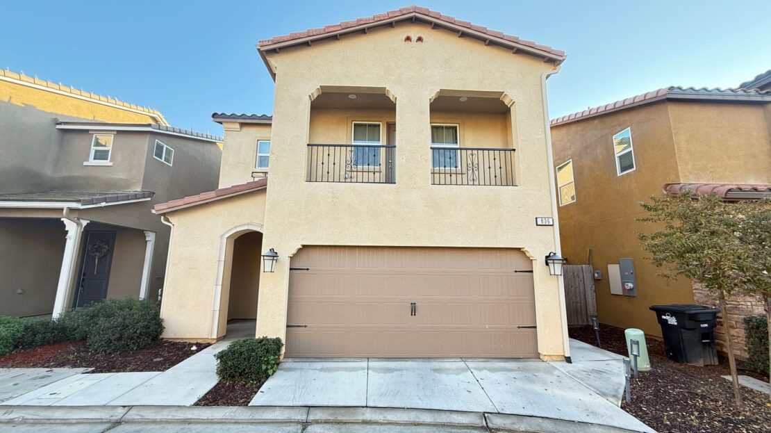 836 Winchell Way  - Madera - California - 3 bed, 2.5 bath rental property