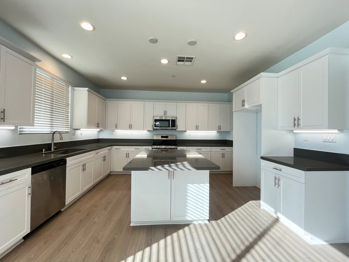 877 W. Tullock St - Bloomington - California - 3 bed, 2 bath rental property