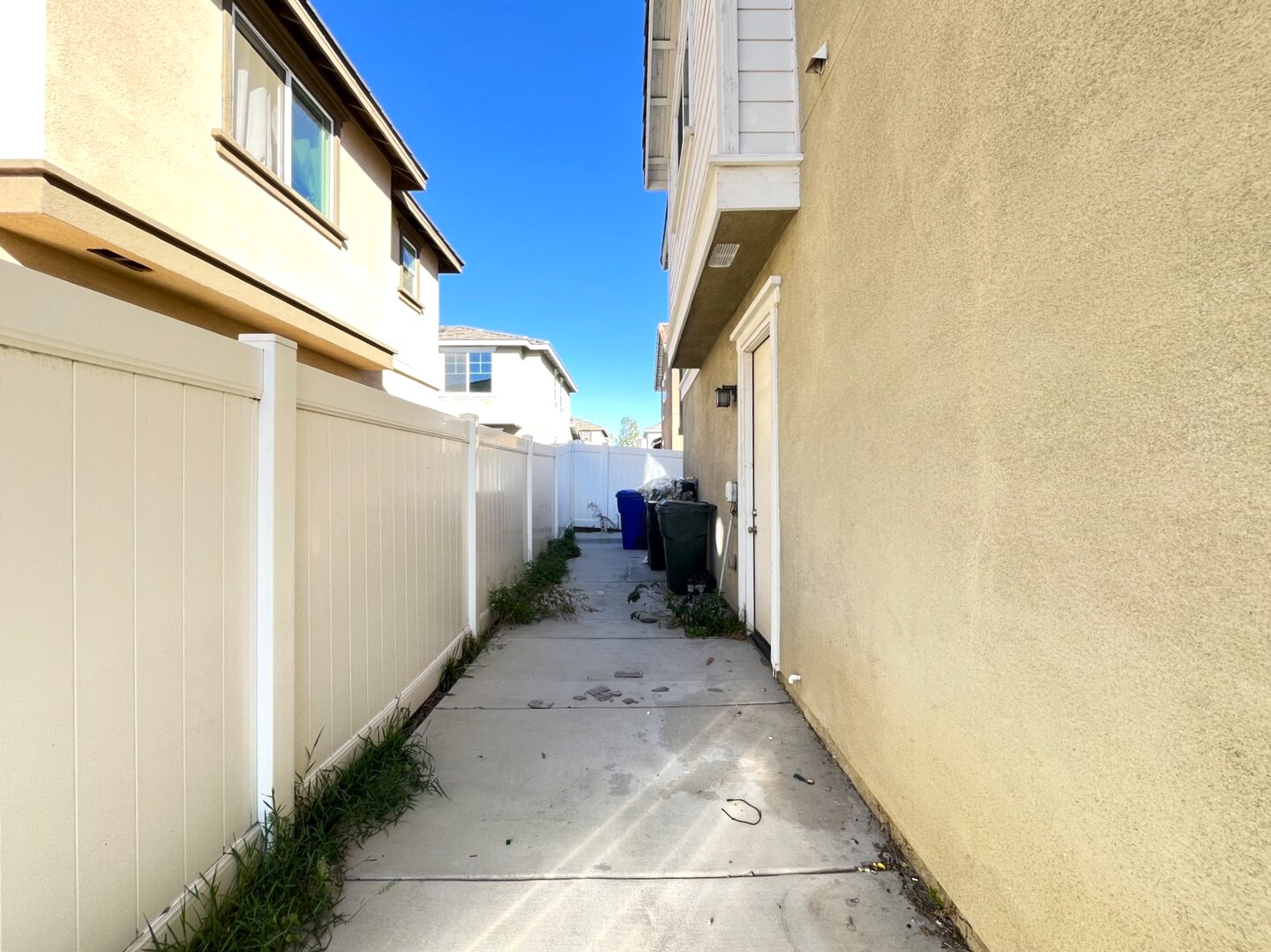 877 W. Tullock St - Bloomington - California - 3 bed, 2 bath rental property