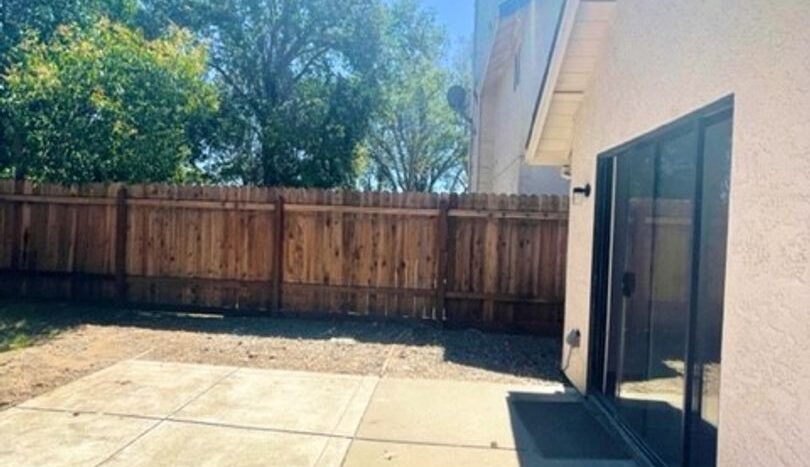 8879 Minnie Circle - Elk Grove - California - 3 bed, 3 bath rental property