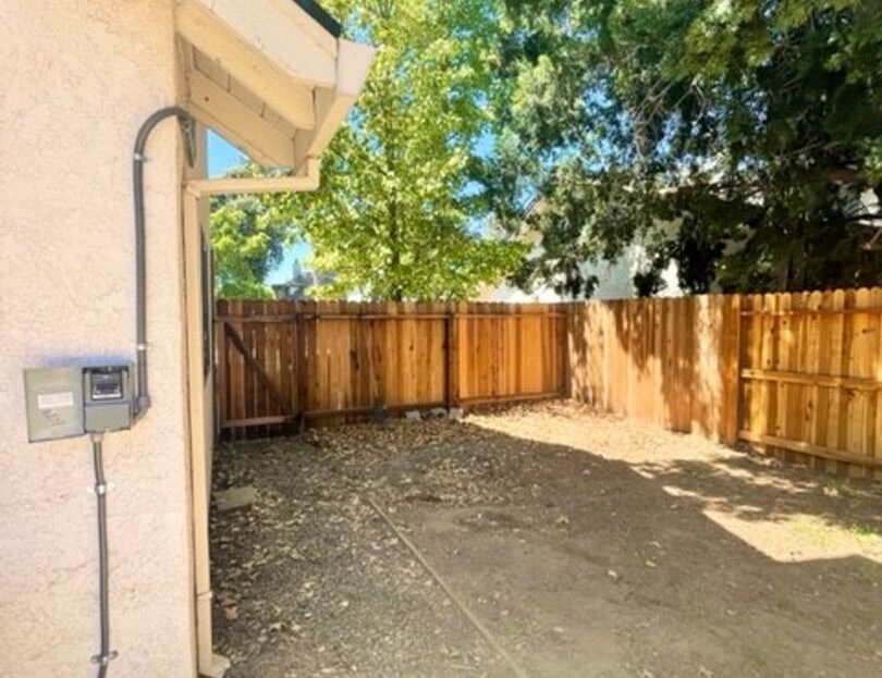 8879 Minnie Circle - Elk Grove - California - 3 bed, 3 bath rental property