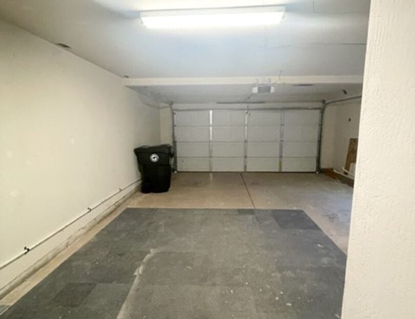 8879 Minnie Circle - Elk Grove - California - 3 bed, 3 bath rental property