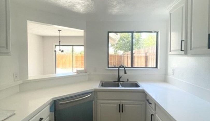 8879 Minnie Circle - Elk Grove - California - 3 bed, 3 bath rental property