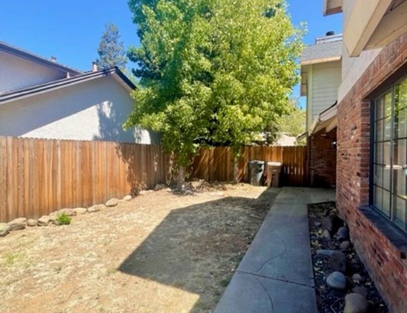 8879 Minnie Circle - Elk Grove - California - 3 bed, 3 bath rental property