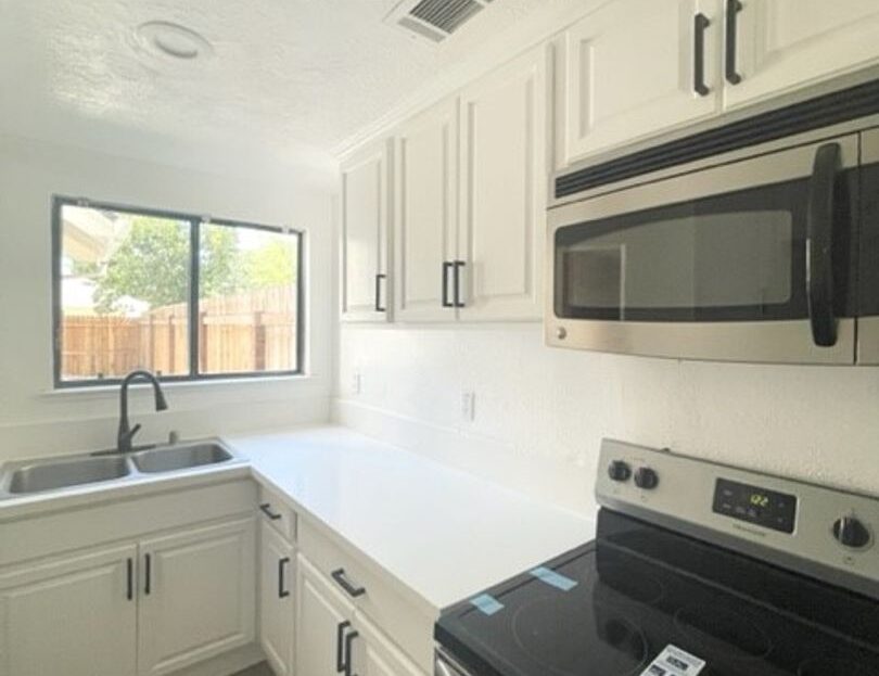 8879 Minnie Circle - Elk Grove - California - 3 bed, 3 bath rental property