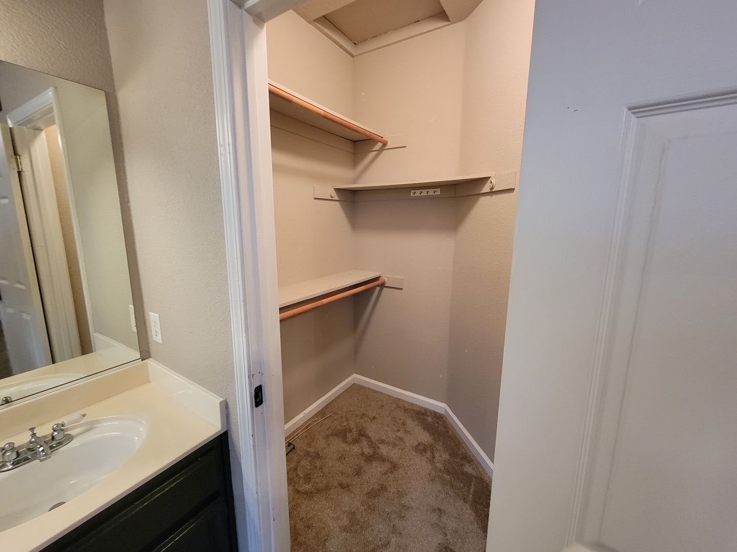 9316 Caulfield Way - Elk Grove - California - 3 bed, 2 bath rental property