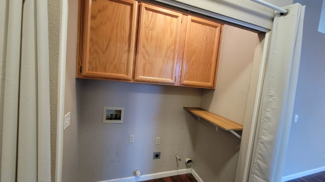 9316 Caulfield Way - Elk Grove - California - 3 bed, 2 bath rental property