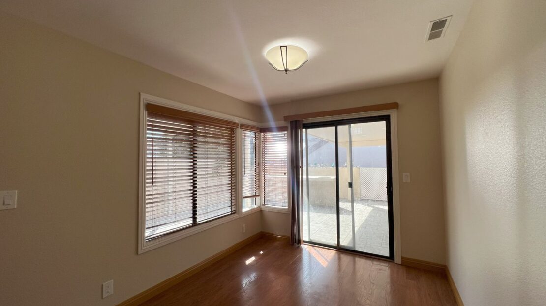 936 Venice Glen - Escondido - California - 3 bed, 2.5 bath rental property