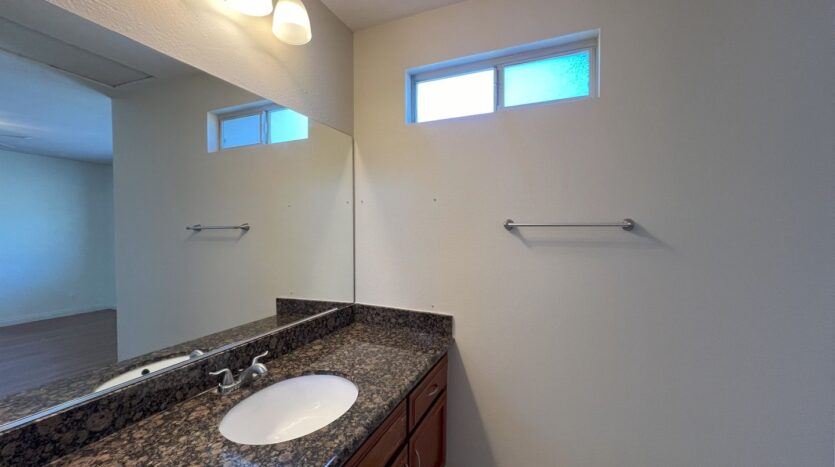 936 Venice Glen - Escondido - California - 3 bed, 2.5 bath rental property