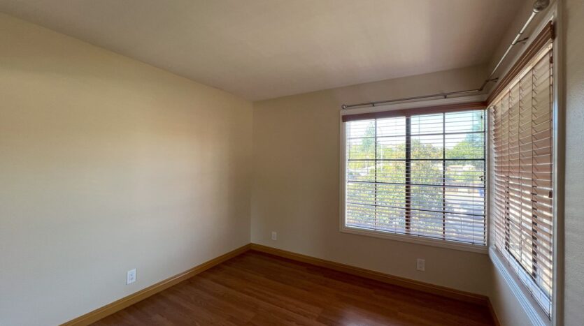 936 Venice Glen - Escondido - California - 3 bed, 2.5 bath rental property