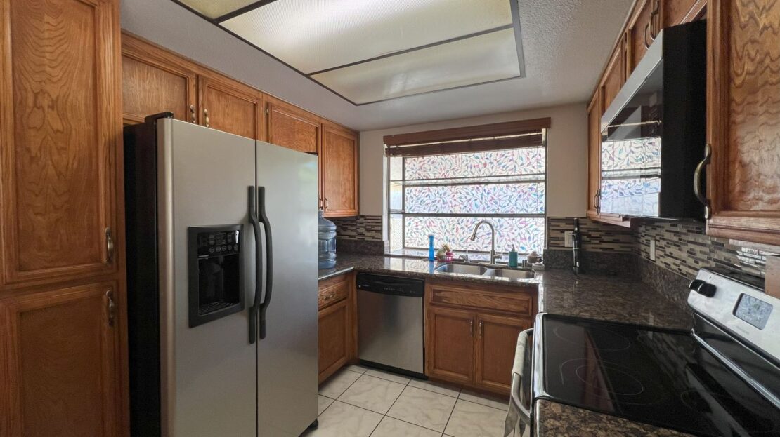 936 Venice Glen - Escondido - California - 3 bed, 2.5 bath rental property