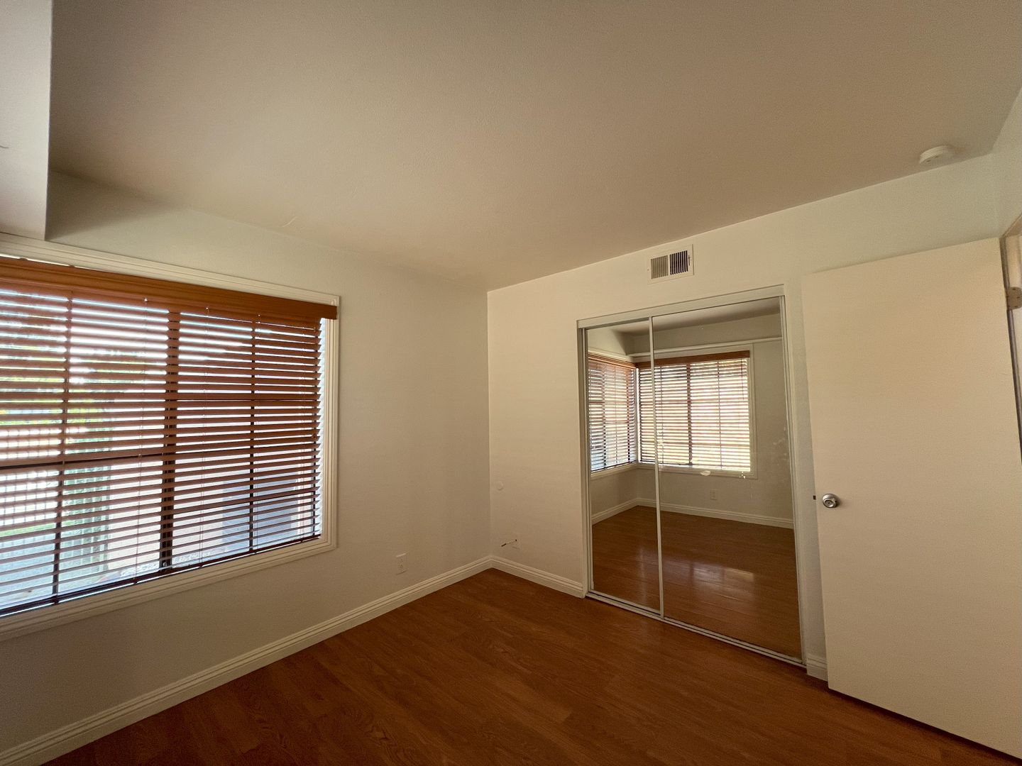 936 Venice Glen - Escondido - California - 3 bed, 2.5 bath rental property