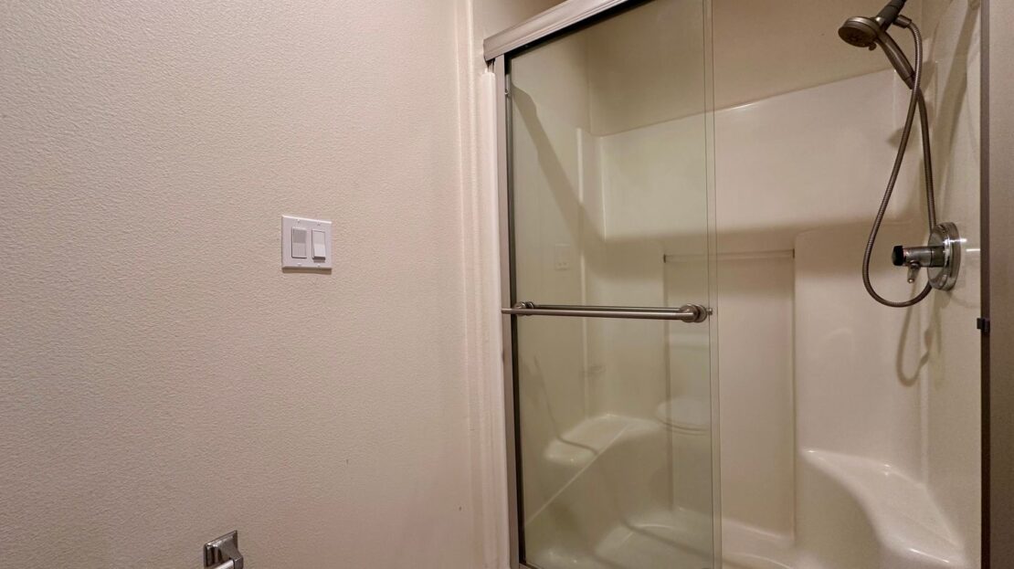 12418 SE Mountain Sun Dr. - Oregon - 3 bed, 2 bath rental property