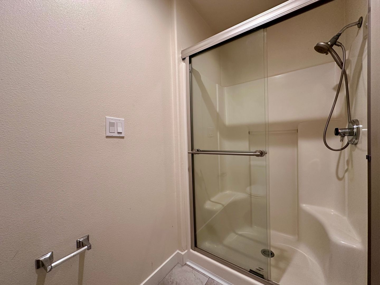 12418 SE Mountain Sun Dr. - Oregon - 3 bed, 2 bath rental property