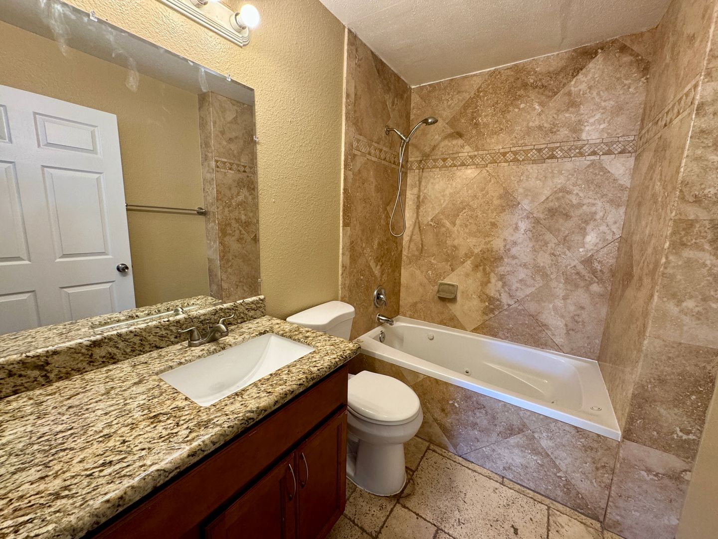 962 South Mollison Avenue - El Cajon - California - 2 bed, 2 bath rental property