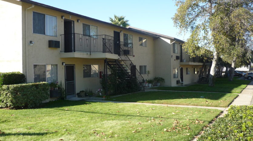 962 South Mollison Avenue - El Cajon - California - 2 bed, 1 bath rental property