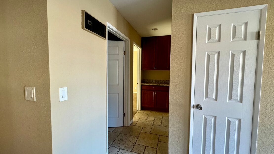962 South Mollison Avenue - El Cajon - California - 2 bed, 2 bath rental property