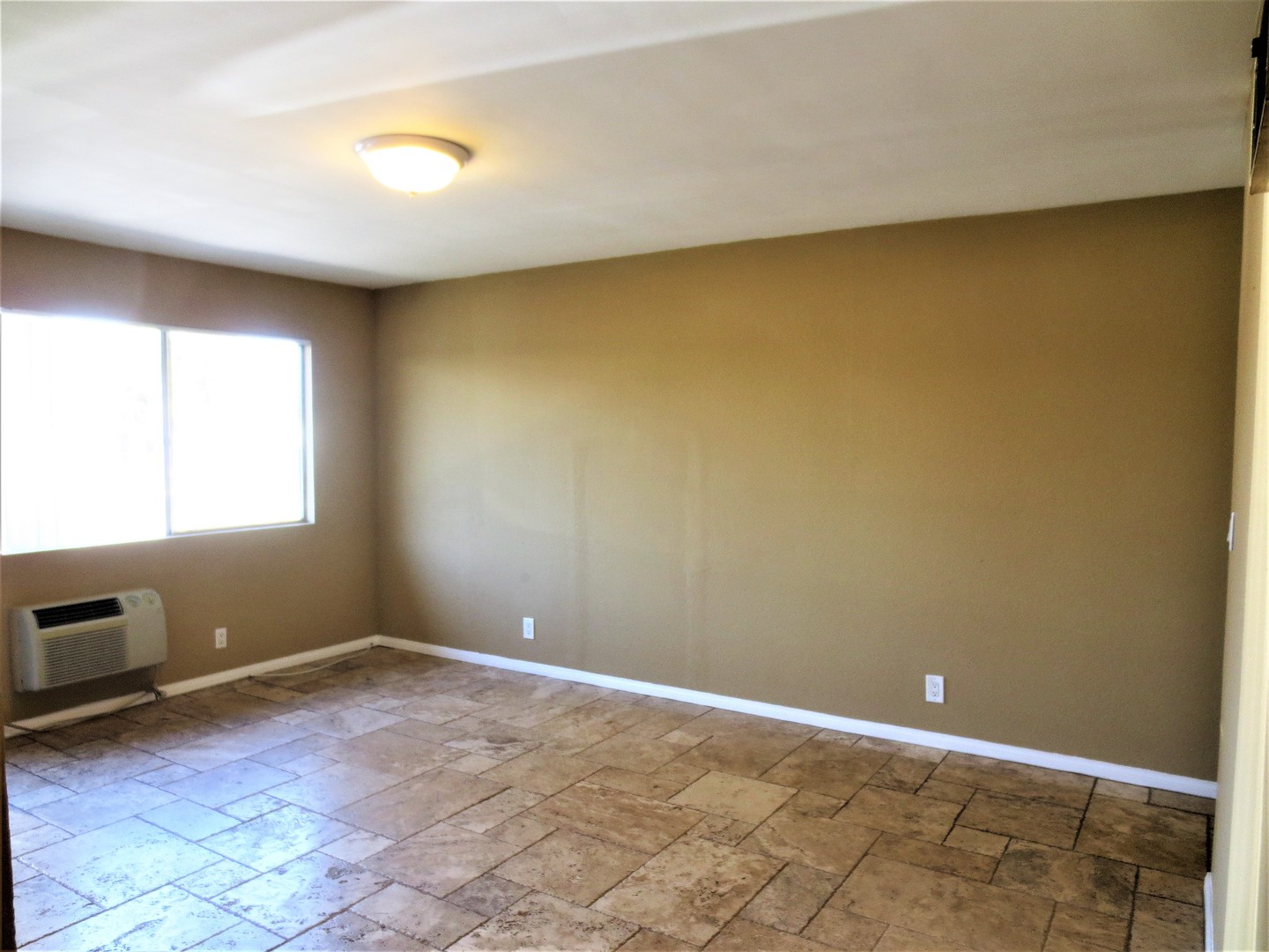 962 South Mollison Avenue - El Cajon - California - 2 bed, 1 bath rental property