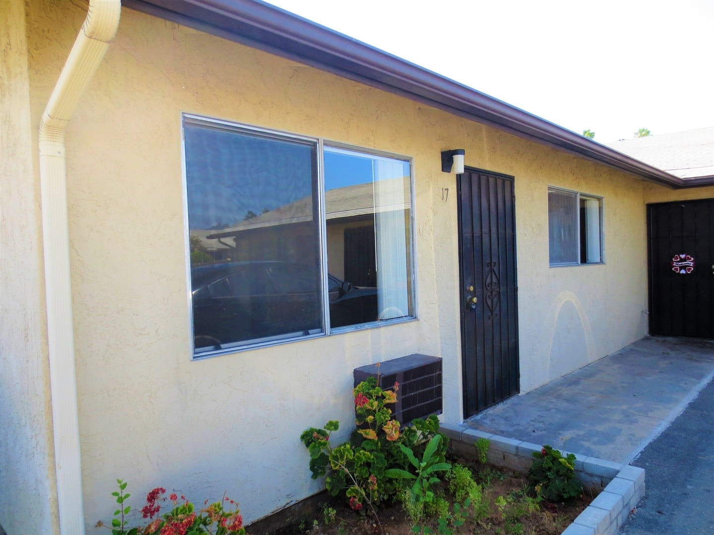 962 South Mollison Avenue - El Cajon - California - 2 bed, 1 bath rental property
