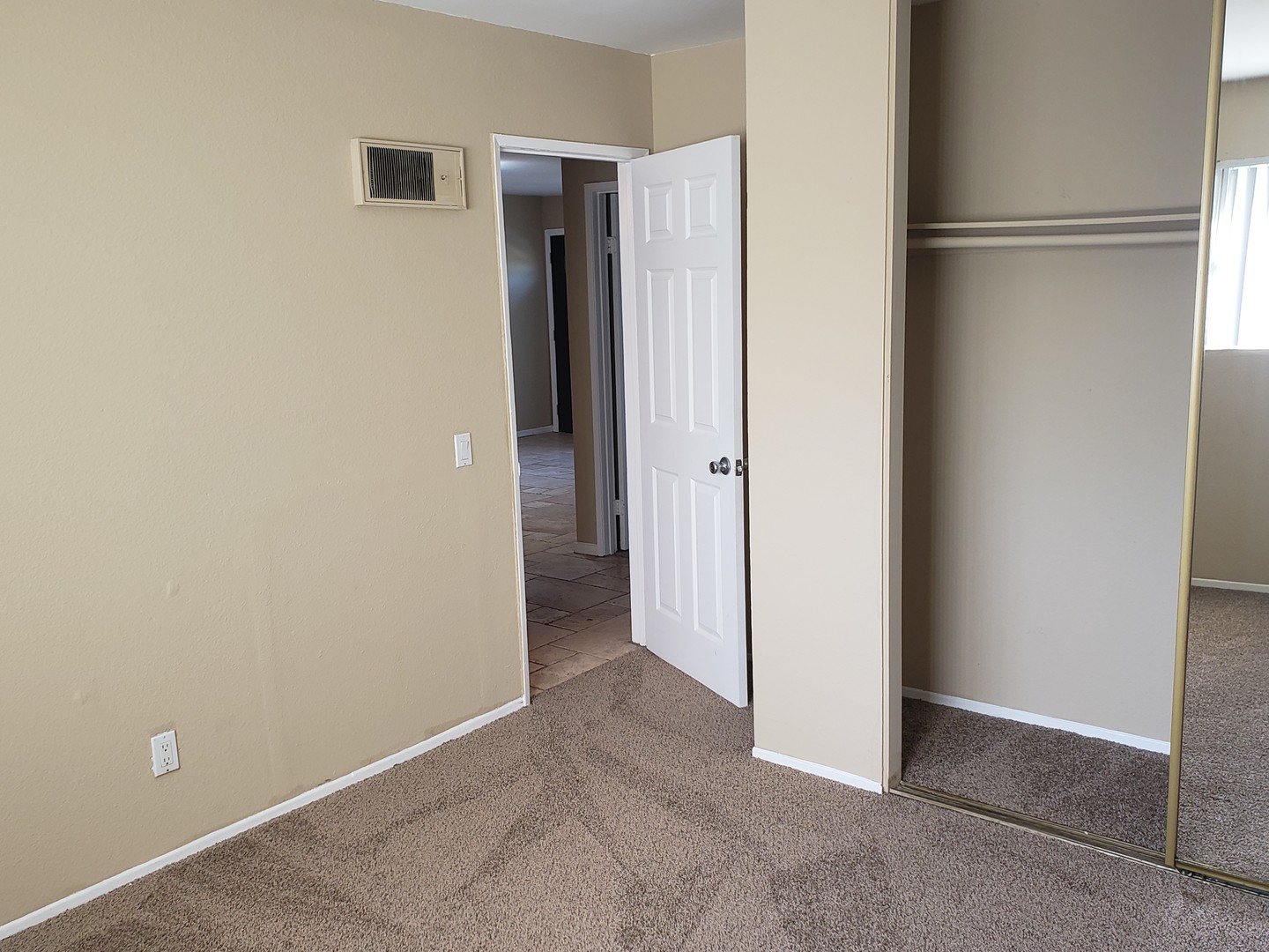 962 South Mollison Avenue - El Cajon - California - 2 bed, 1 bath rental property