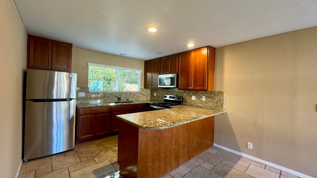 962 South Mollison Avenue - El Cajon - California - 2 bed, 2 bath rental property