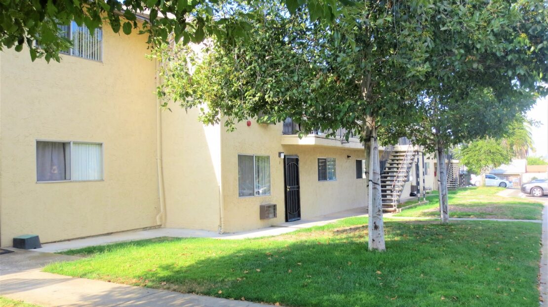 962 South Mollison Avenue - El Cajon - California - 2 bed, 2 bath rental property