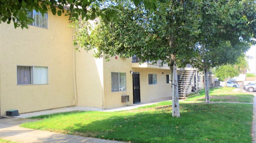 962 South Mollison Avenue - El Cajon - California - 2 bed, 2 bath rental property
