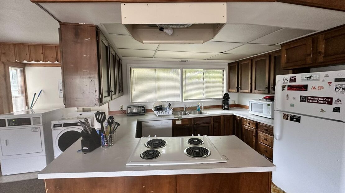 9919 SW Boones Ferry Road - Room 1 - Portland - Oregon - 1 bed, 1.5 bath rental property