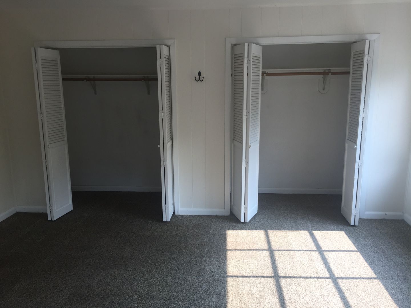 9919 SW Boones Ferry Road - Room 3 - Portland - Oregon - 1 bed, 1 bath rental property