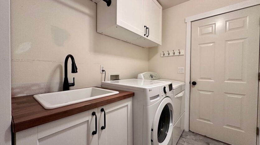 12418 SE Mountain Sun Dr. - Oregon - 3 bed, 2 bath rental property