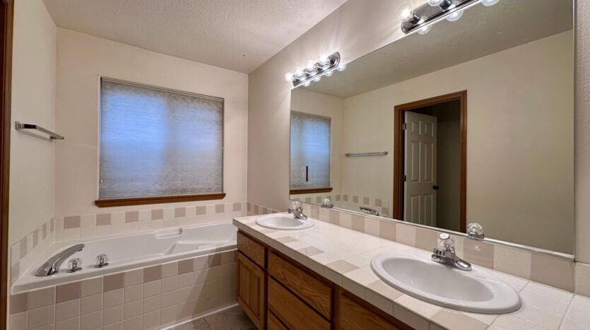 12418 SE Mountain Sun Dr. - Oregon - 3 bed, 2 bath rental property