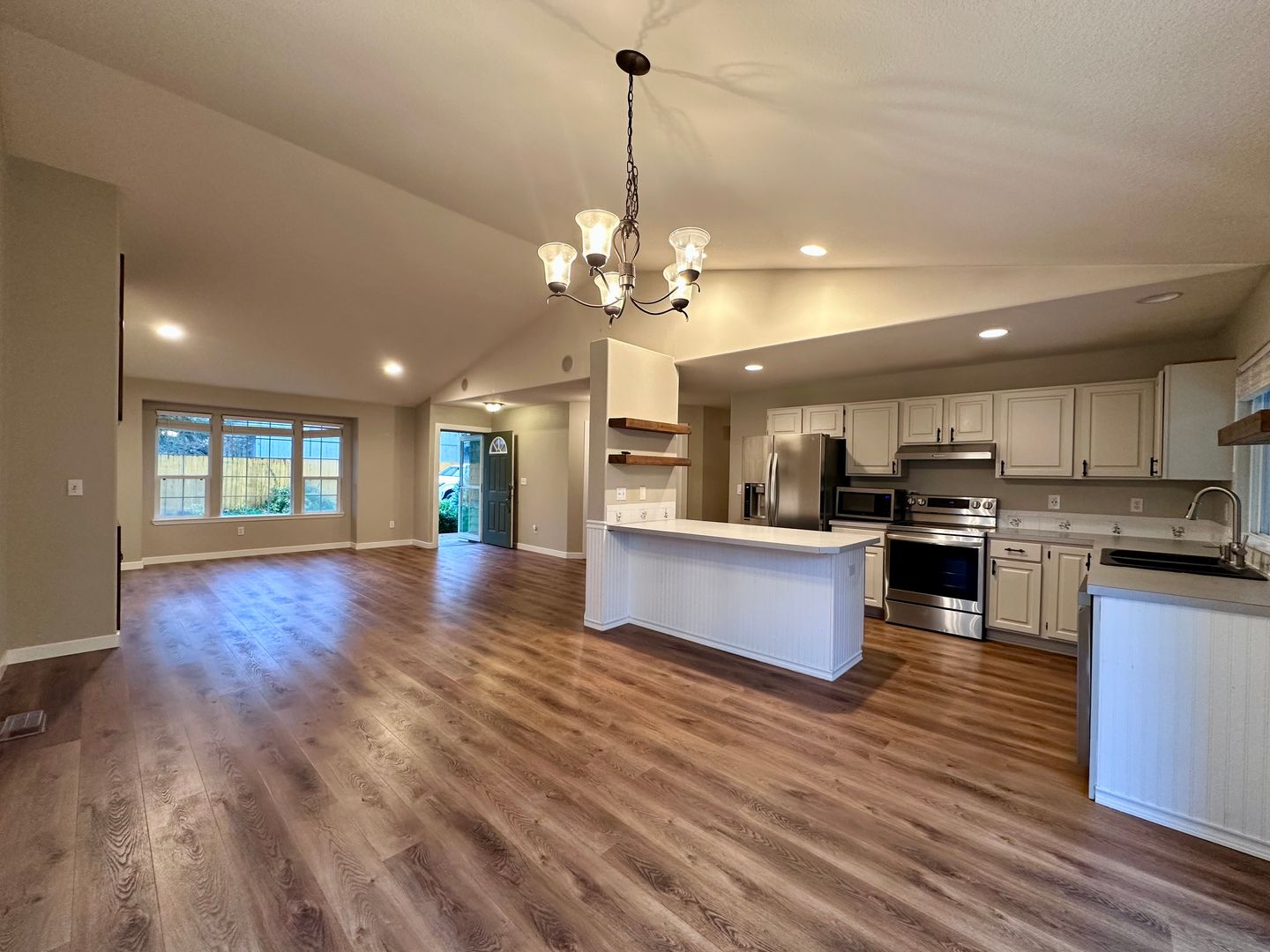 12418 SE Mountain Sun Dr. - Oregon - 3 bed, 2 bath rental property