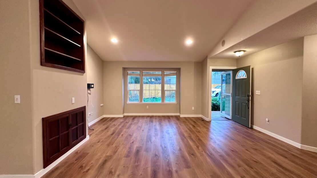 12418 SE Mountain Sun Dr. - Oregon - 3 bed, 2 bath rental property