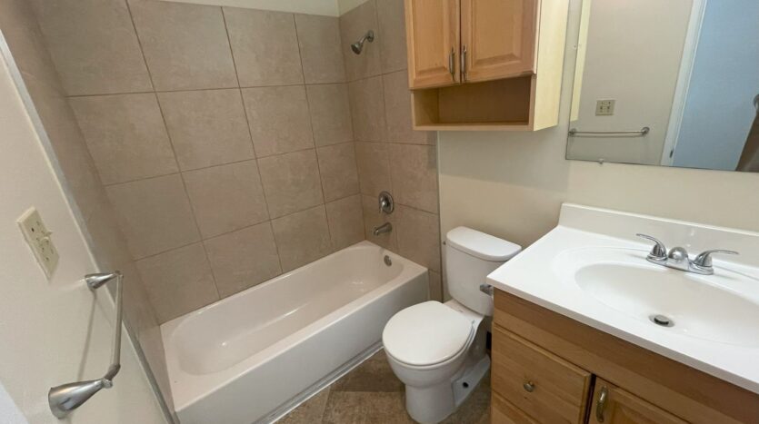 1027 Felspar Street - San Diego - California - 1 bed, 1 bath rental property