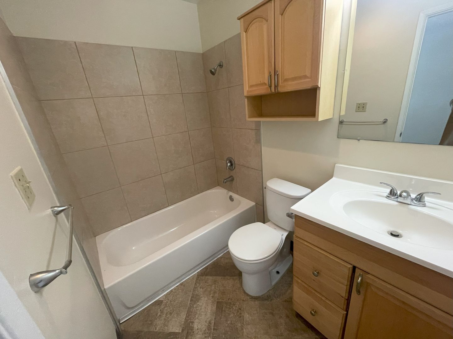 1027 Felspar Street - San Diego - California - 1 bed, 1 bath rental property
