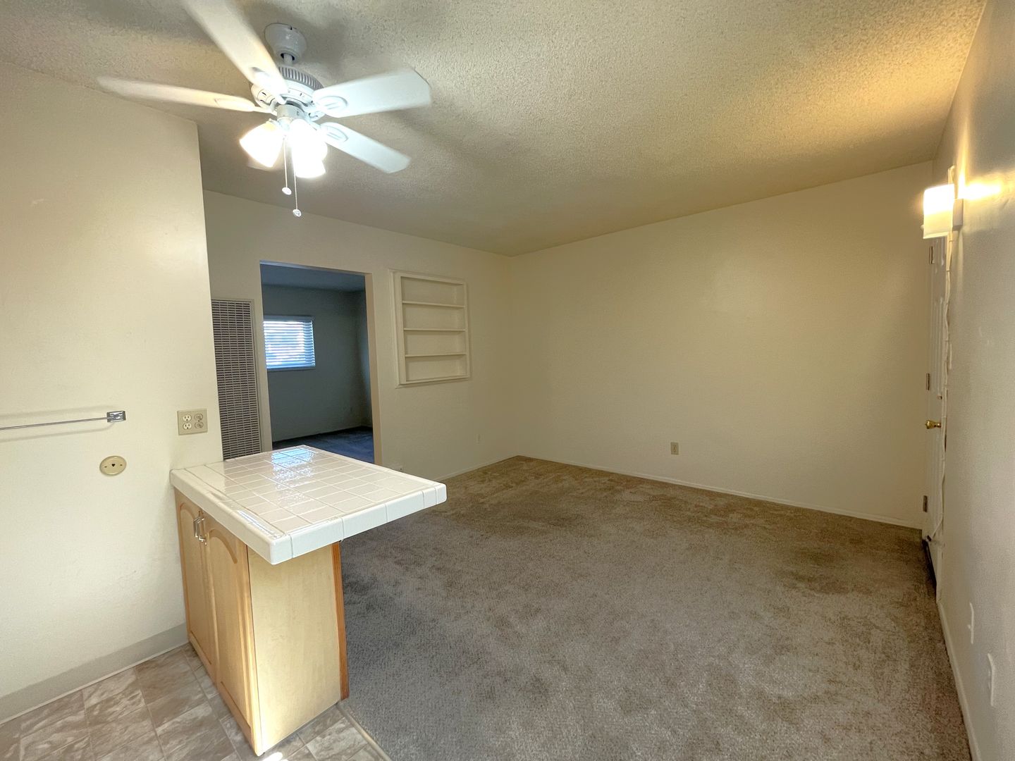 1027 Felspar Street - San Diego - California - 1 bed, 1 bath rental property