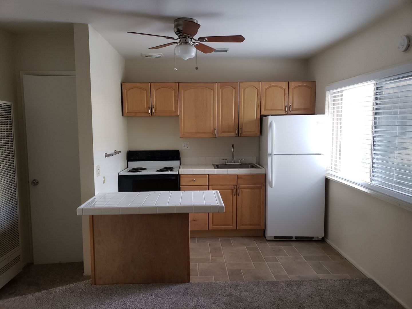 1027 Felspar Street - San Diego - California - 1 bed, 1 bath rental property