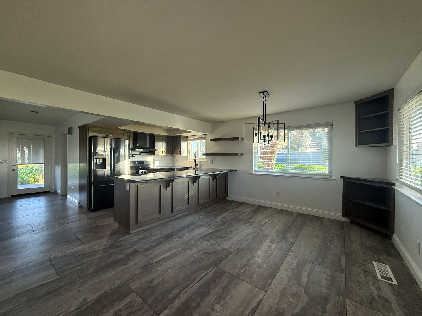 10592 360 Ave  - Visalia - California - 4 bed, 2 bath rental property