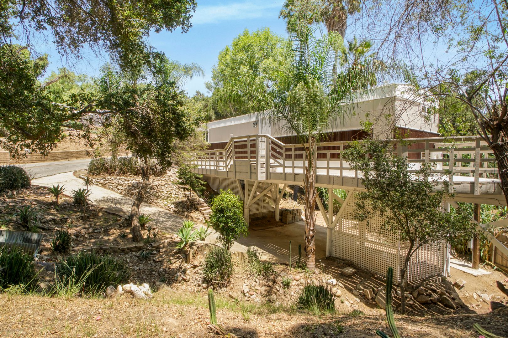 1070 Katherine Rd - Simi Valley - California - 2 bed, 2 bath rental property