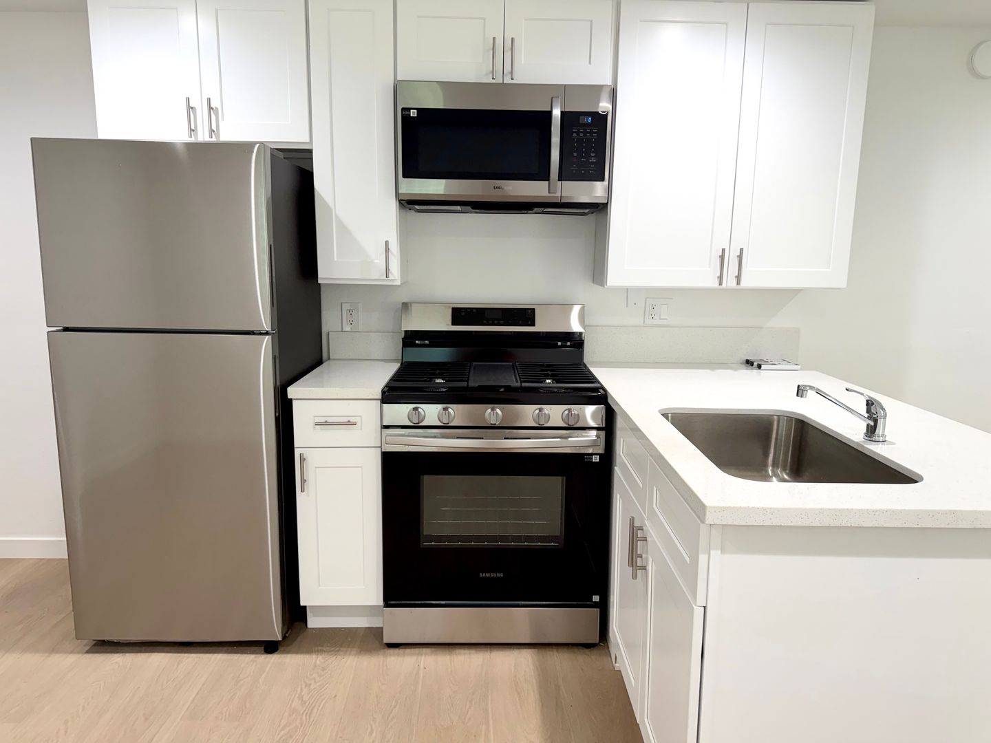 1070 Katherine Rd - Simi Valley - California - 2 bed, 2 bath rental property