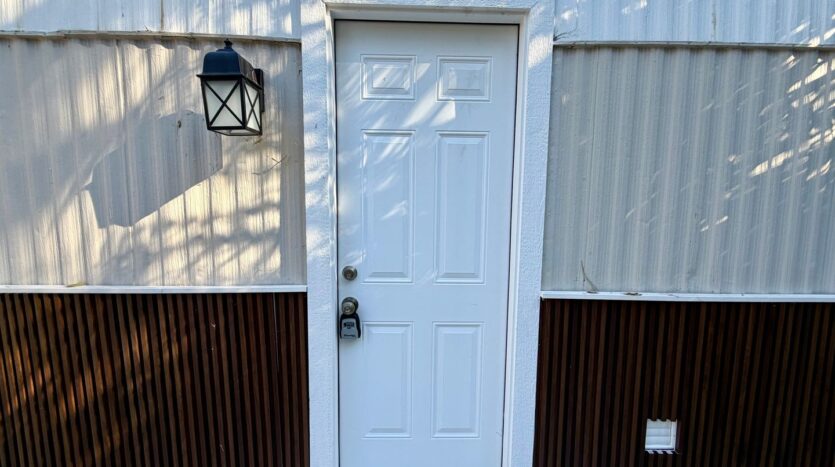 1070 Katherine Rd - Simi Valley - California - 2 bed, 2 bath rental property