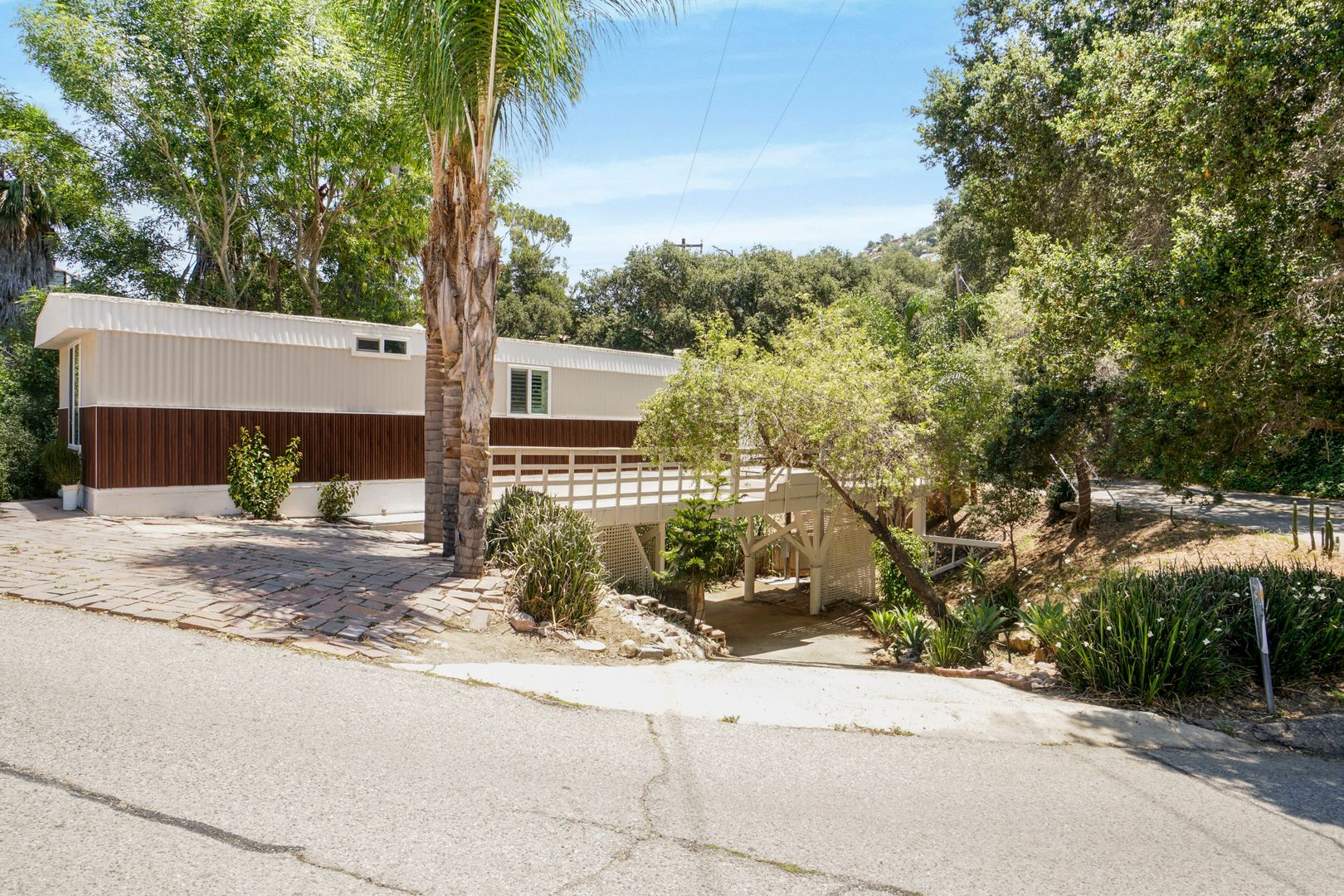 1070 Katherine Rd - Simi Valley - California - 2 bed, 2 bath rental property