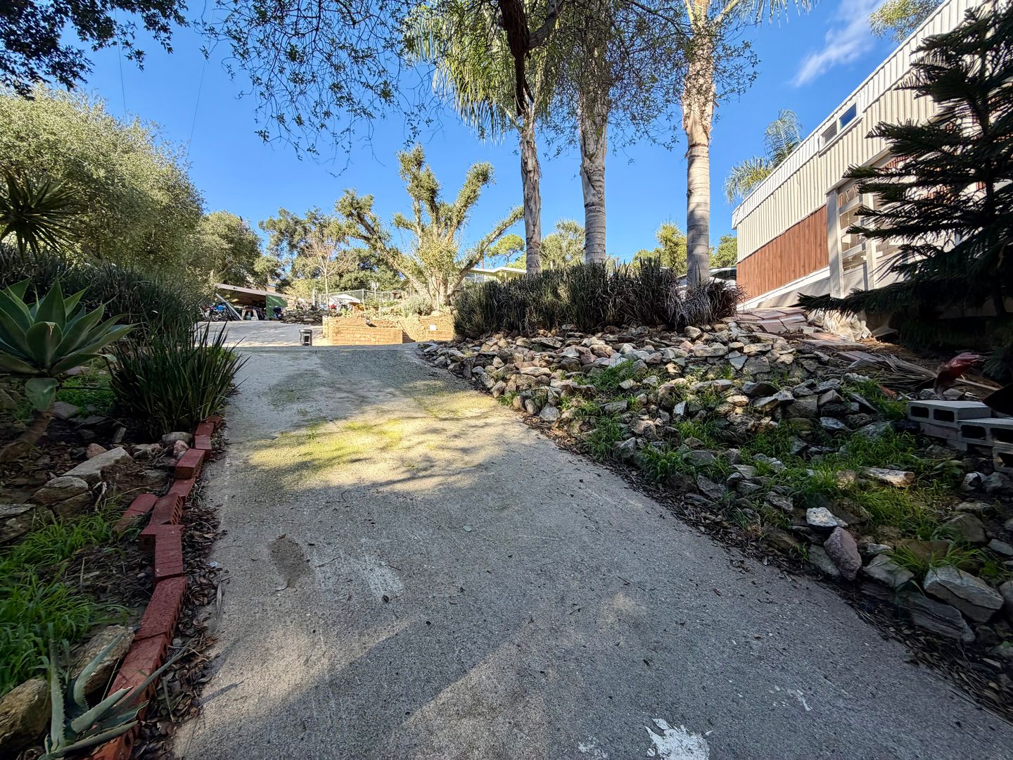 1070 Katherine Rd - Simi Valley - California - 2 bed, 2 bath rental property