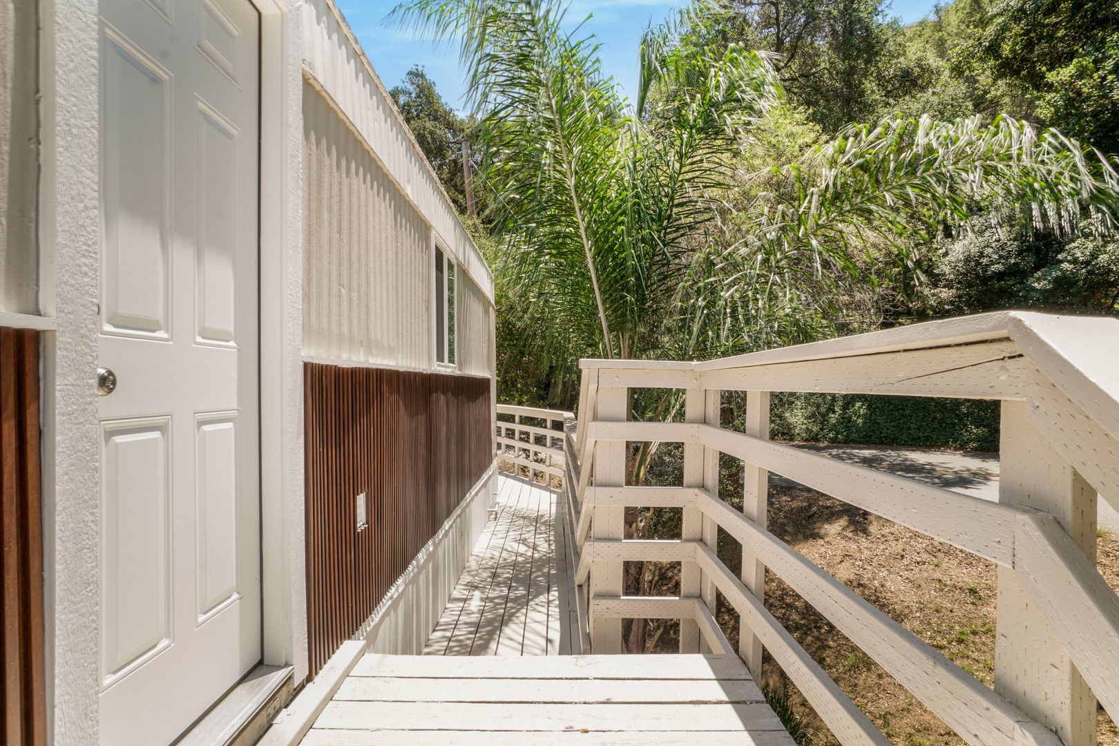 1070 Katherine Rd - Simi Valley - California - 2 bed, 2 bath rental property