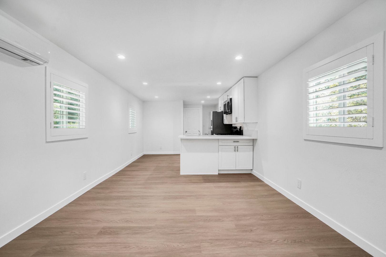 1070 Katherine Rd - Simi Valley - California - 2 bed, 2 bath rental property