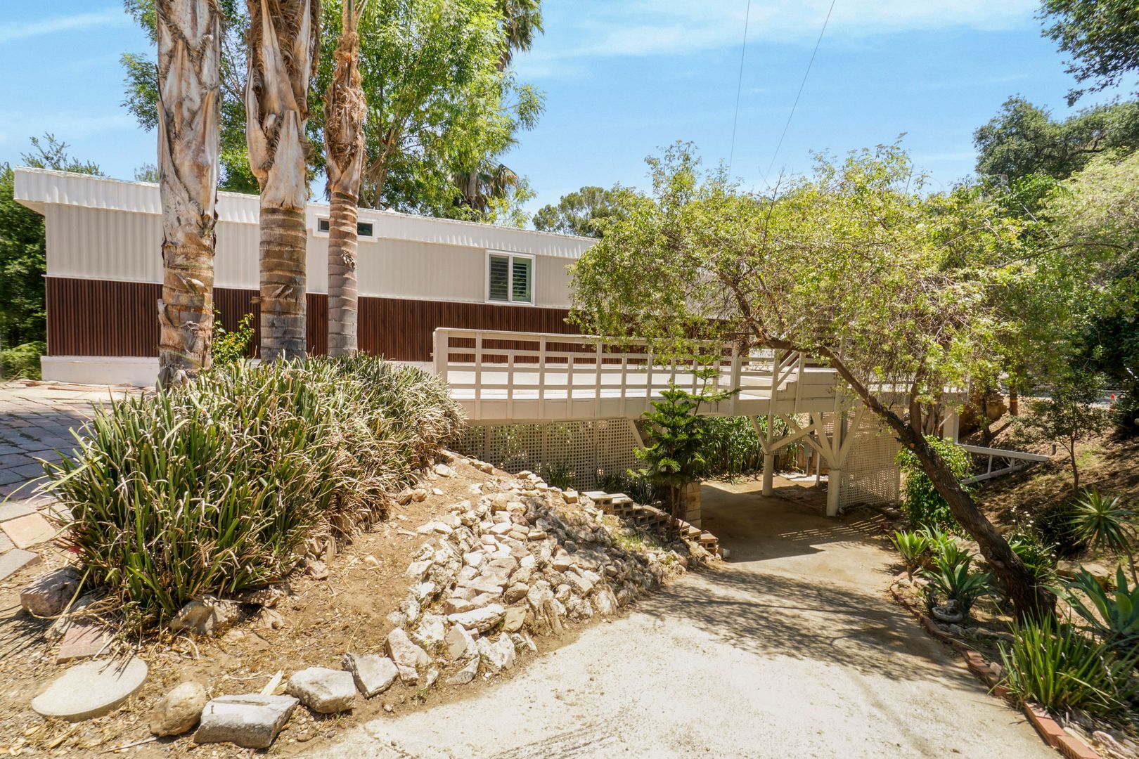 1070 Katherine Rd - Simi Valley - California - 2 bed, 2 bath rental property