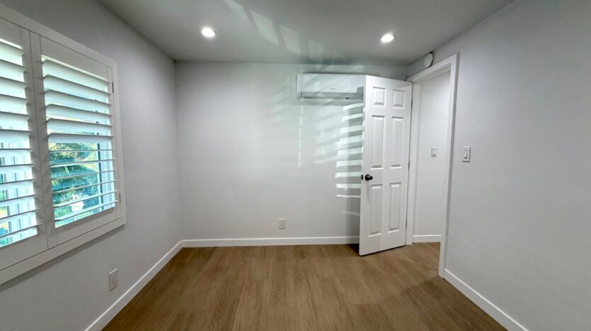 1070 Katherine Rd - Simi Valley - California - 2 bed, 2 bath rental property